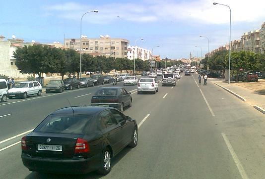 ازدحام شديد على الطريق الرابطة بين الجديدة والمجمعات الصناعية للجرف الاصفر