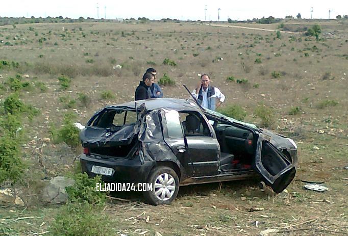 ثلاثة جرحى اجانب و خسائر مادية اثر حادثة سير بالقرب من الجرف الاصفر