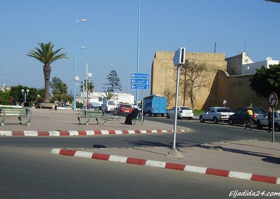 محل لإصلاح الدراجات النارية بدون ترخيص  بآزمور  يلحق ضررا بالساكنة المجاورة له 