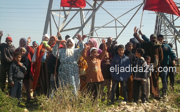 مصرع كلبة يضاعف مخاوف سكان الشخالبة بالجرف الاصفر من مخاطر الأبراج الكهربائية 