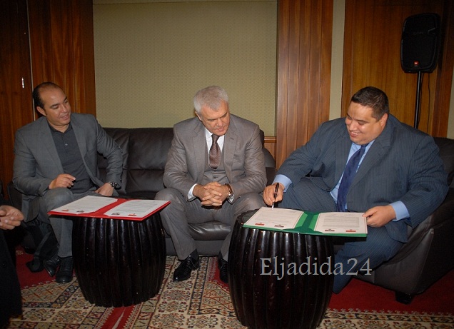 الجامعة الملكية المغربية للمصارعة توقع عقد شراكة مع جامعة أذربيجان بحضور وزير الرياضة.. 