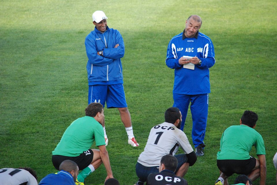 الدفاع الجديدي يجري آخر استعداداته لمباراة كأس الكاف بالكولف الملكي