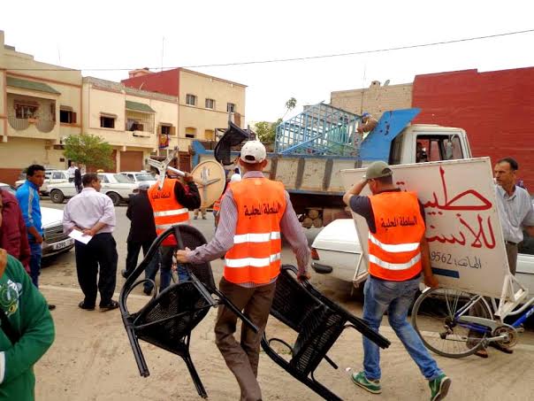 السلطات المحلية بسيدي بنور تشن حملة مكثفة وقوية لتحرير الملك العمومي 