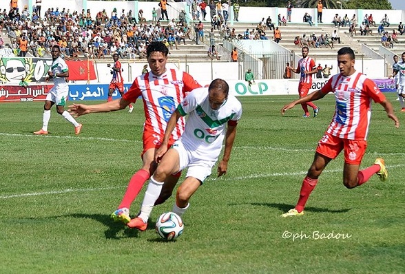 بالصور والفيديو.. الدفاع يجدد فوزه على حسنية أكادير ويعبر الى الدور الموالي لكأس العرش 