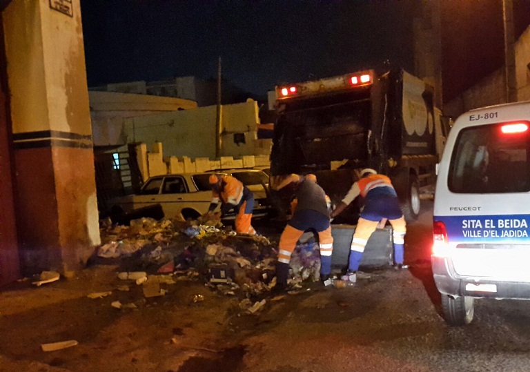 شركة النظافة بالجديدة تعزز أسطولها بشاحنتين و 400 حاوية جديدة