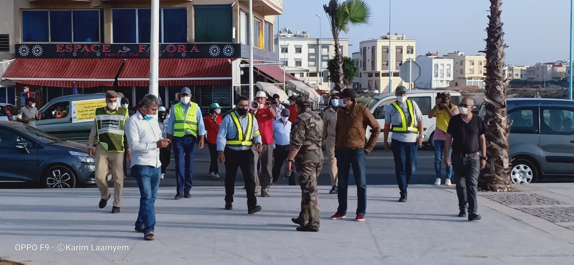 السلطات والمجتمع المدني بالجديدة في حملة تحسيسية مشتركة لاحتواء جائحة كورونا 