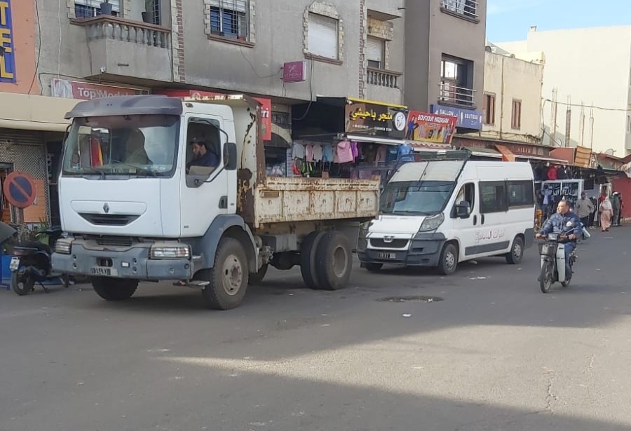 رئيس الملحقة الإدارية الثانية يقود حملة واسعة لتحرير الملك العام بوسط الجديدة 